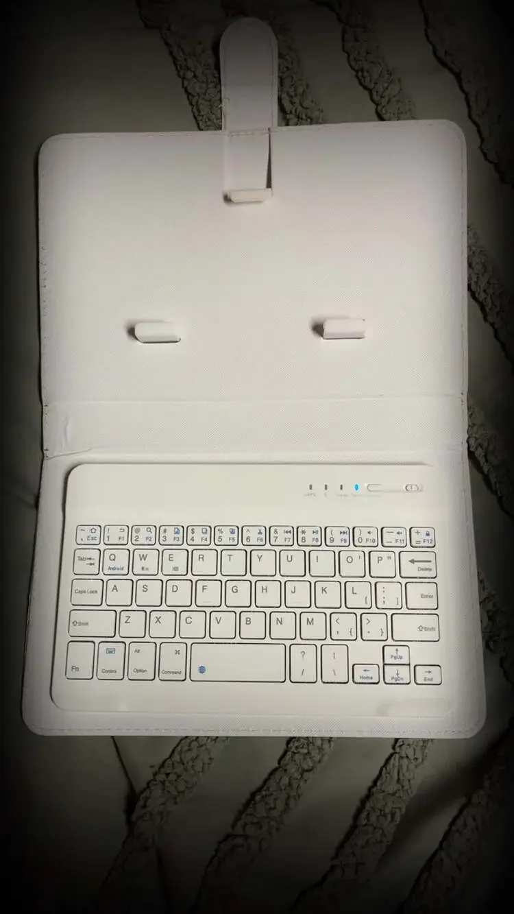 White Universal 7-8